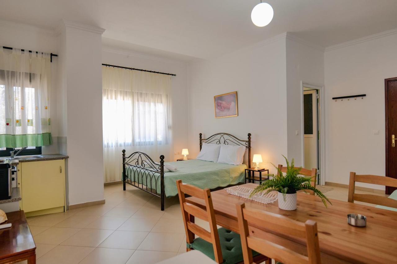 Malasi Apartments Ksamil Exterior foto